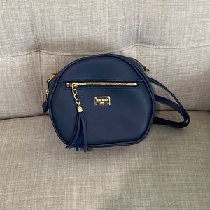 Small circle blue bag never used